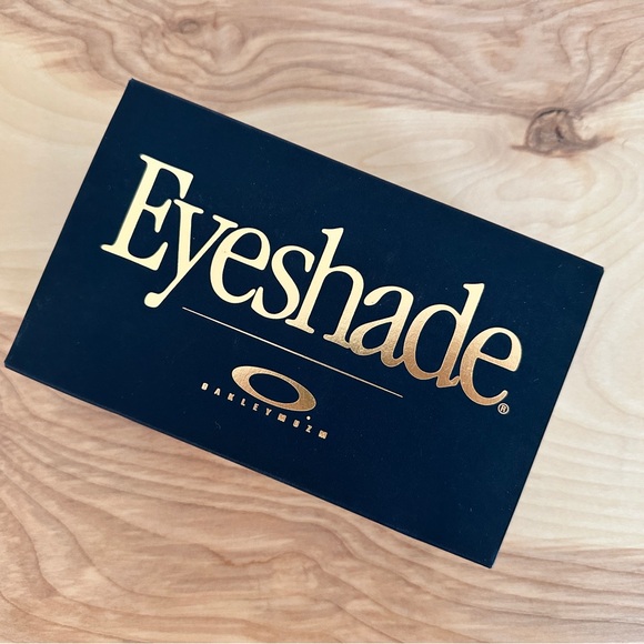 New Limited Edition Oakley MUZM Eyeshade-Cool Grey Frame w/Prizm Low Light Lense - Picture 4 of 5